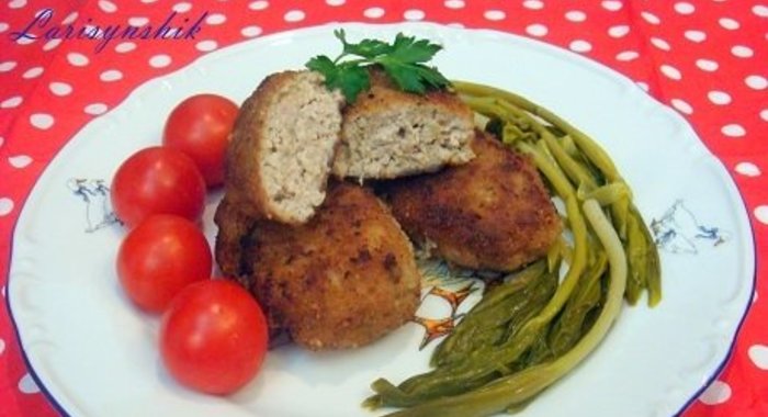 Сочные котлеты с грибами