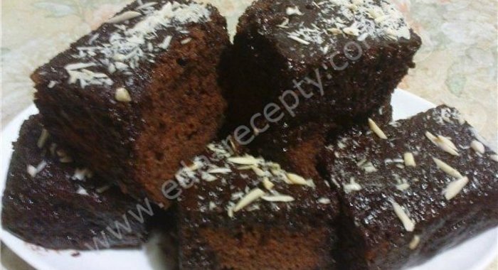 Шоколадное пирожное