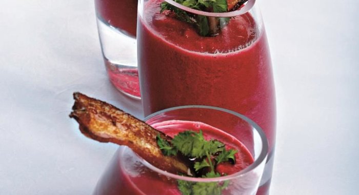 Суп-пюре из свеклы с яблоками