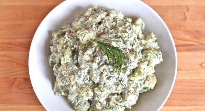 Картофельный салат с укропом