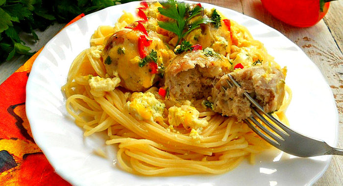 Тефтели под сливочным соусом