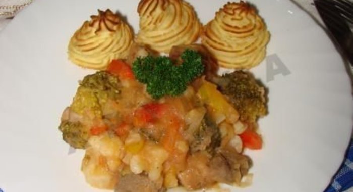 Овощное рагу со свининой