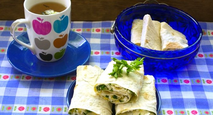 Лаваш с брынзой и зеленью