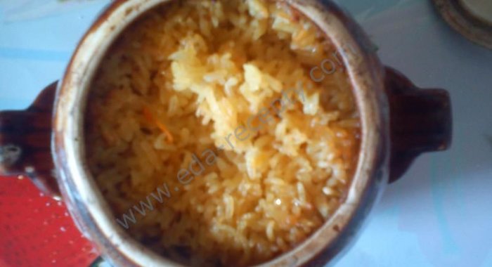 Плов в горшочке в духовке с курицей