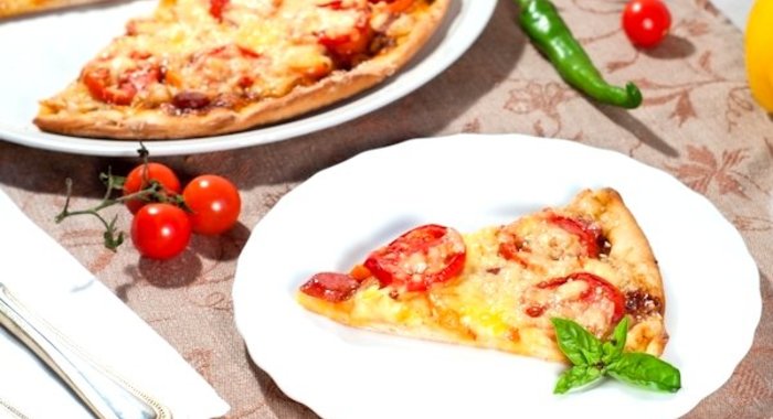 Пицца с салями