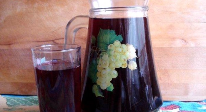 Компот из черники