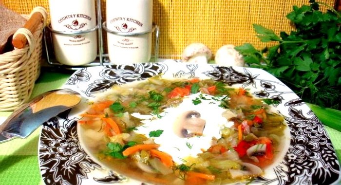 Овощной суп с молодой капустой