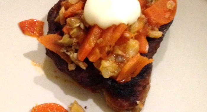 Гречневые оладушки с овощным рагу