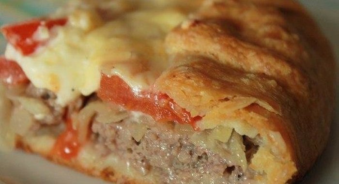Открытый мясной пирог