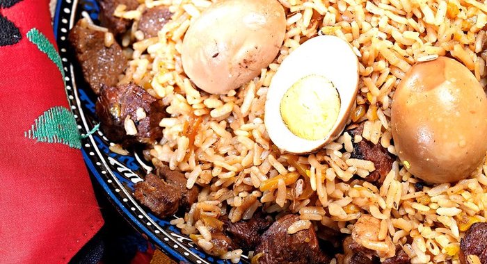 Плов с яйцом