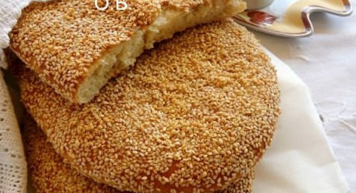 Лагана-греческая лепешка