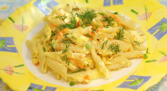 Рулеты из лаваша с грибами и шпинатом