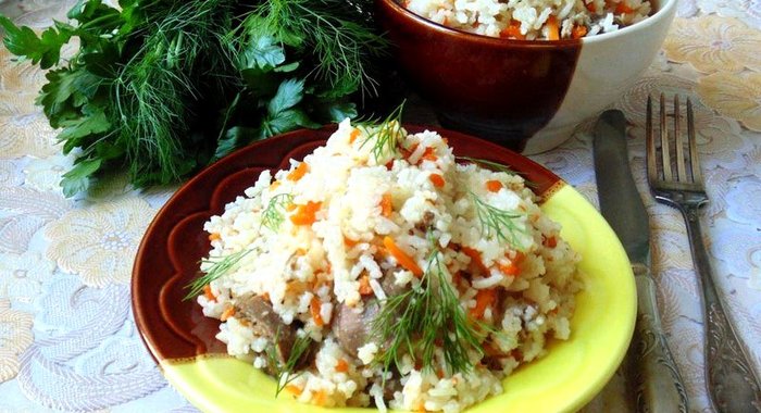 Плов из куриных желудков