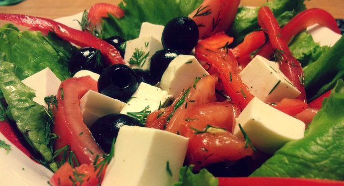 Греческий салат с сыром фетакса