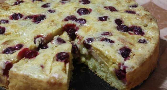 Яблочный пирог с заливкой