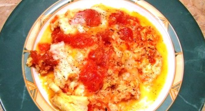 Яичница с помидорами