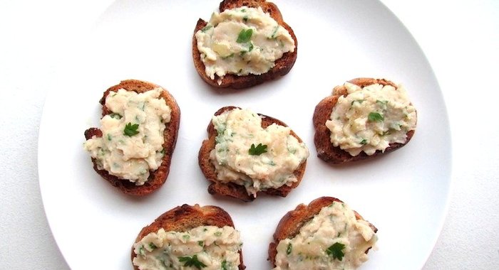 Паштет из белой фасоли