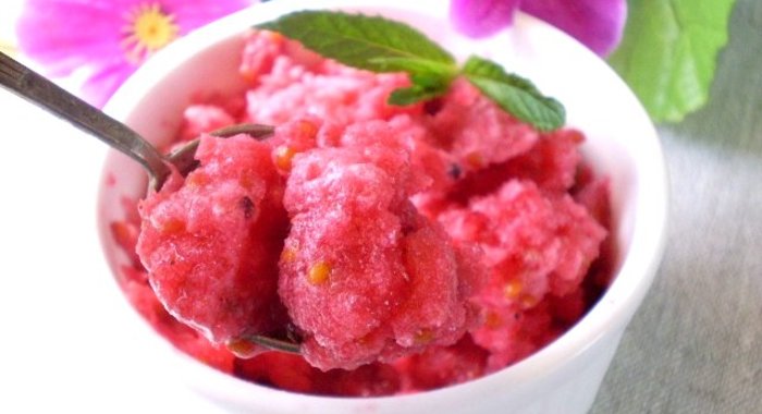 Сыроедческое мороженое