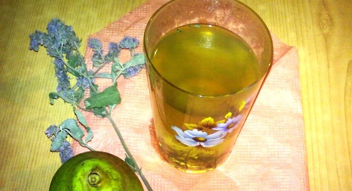 Компот из груш и мяты