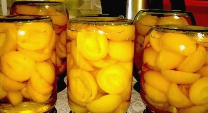 Компот из абрикосов