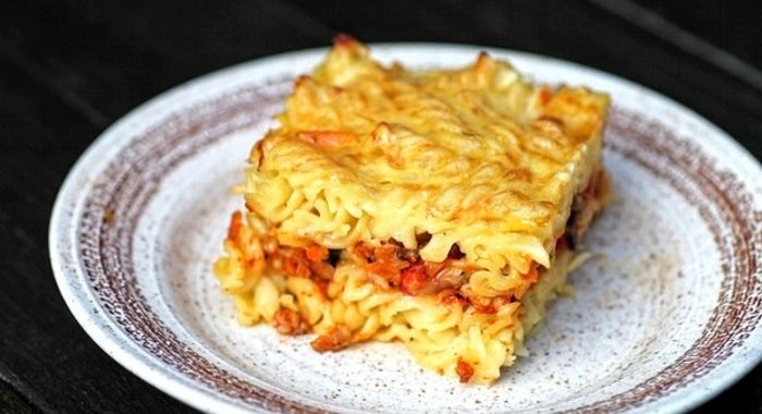 Макаронная запеканка с сосиской