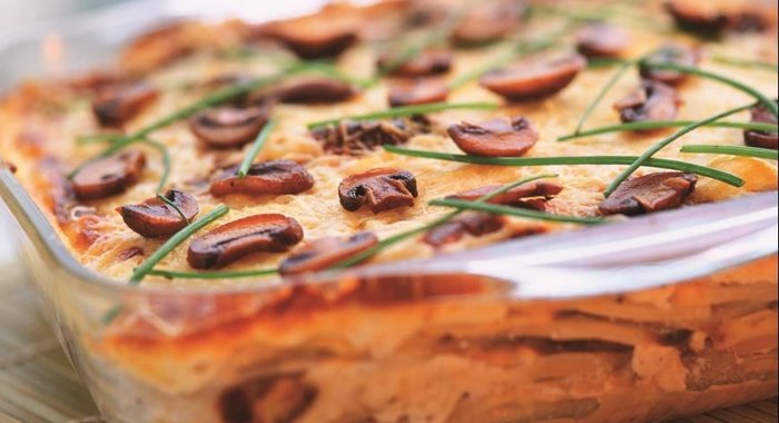 Запеканка из сельдерея с соусом Бешамель