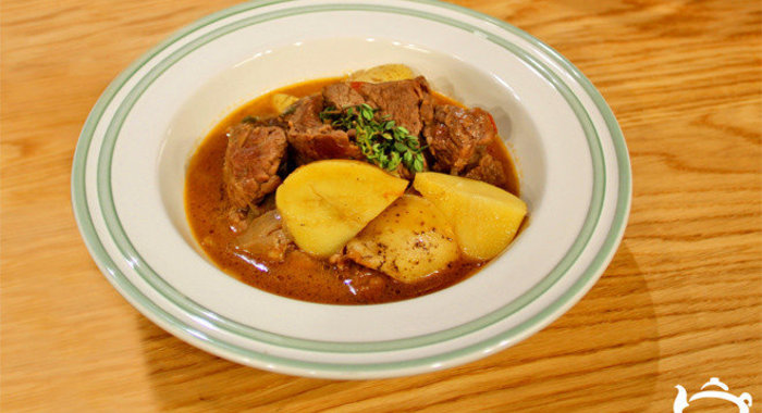 Жаркое из говядины с картофелем
