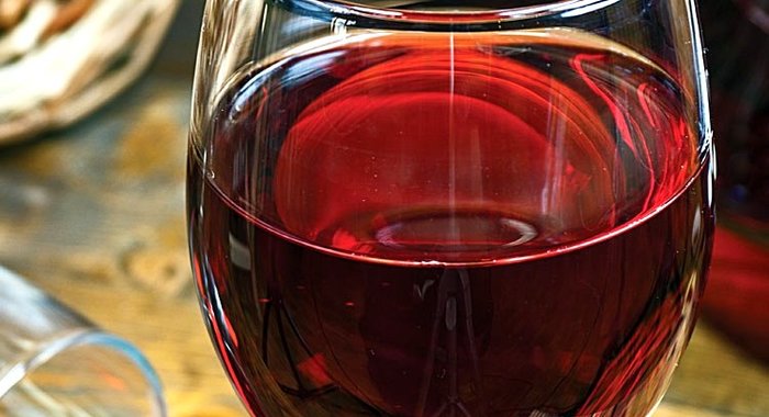 Домашнее вино из красной смородины