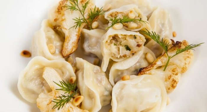 Вареники с цветной капустой и кедровым орехом