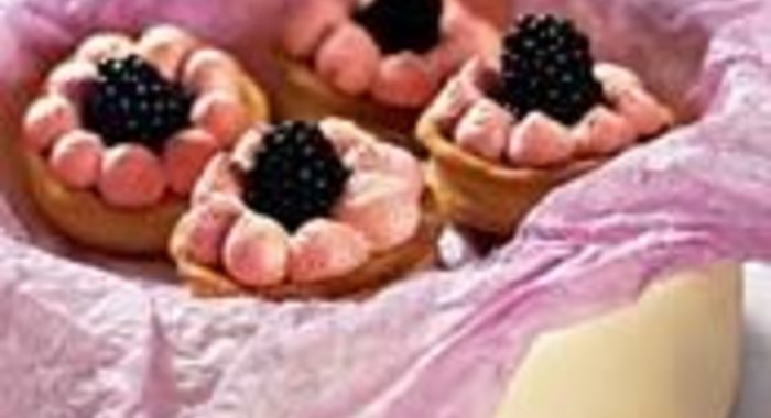 Корзиночки с малиновым муссом