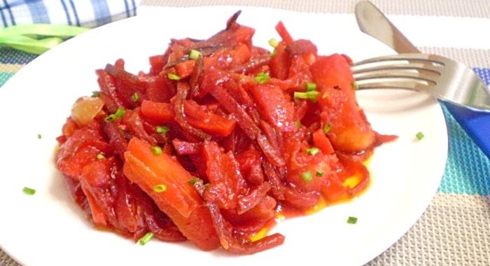 Овощное рагу со свеклой