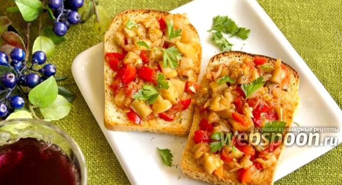 Тосты с овощным рагу