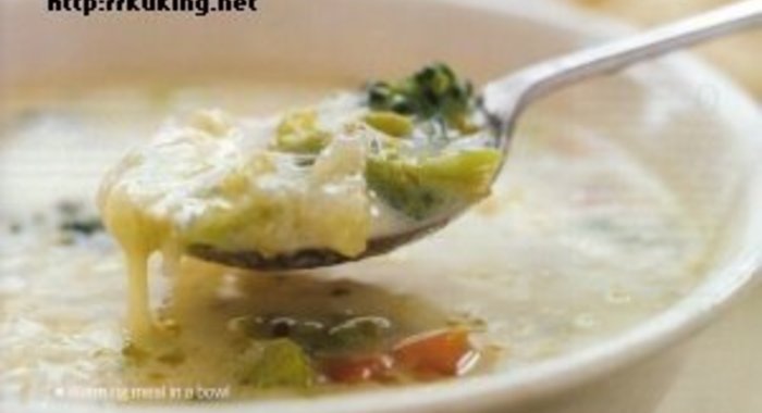 Овощной суп с сыром грюйер