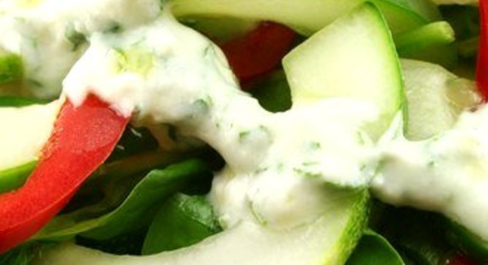 Ароматная заправка с травами и хреном