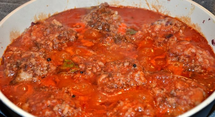 Мясные тефтели в томатном соусе