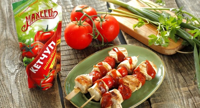 Шашлык из курицы с помидорами черри