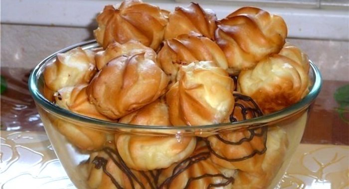 Профитроли с заварным кремом