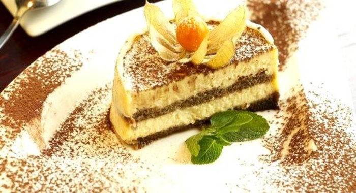 Десерт «Тирамису» с зеленым чаем и мятой