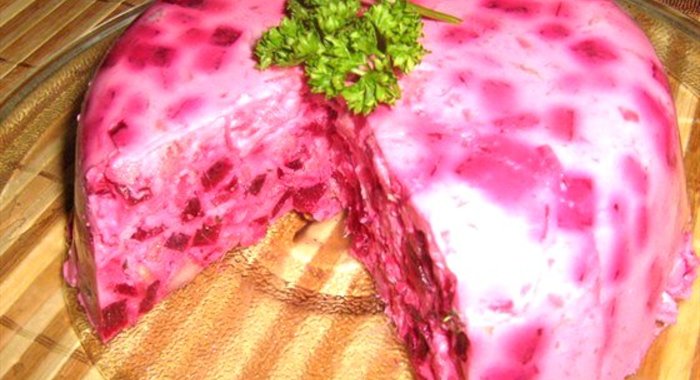 Мусс из сельди и свеклы