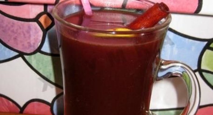 Горячее красное вино