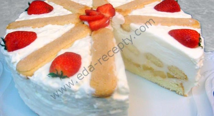 Яблочный бисквитный торт со сметанным кремом