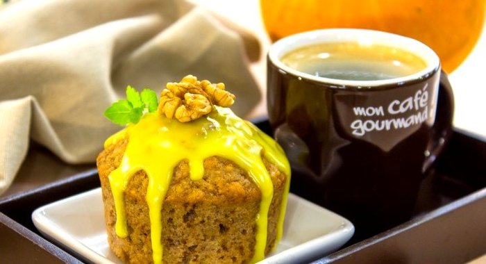 Кексы с тыквой, грецкими орехами и овсянкой