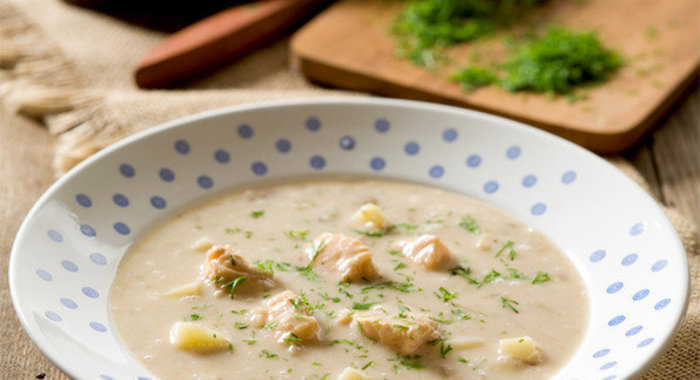 Карельская уха из лосося