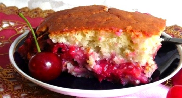 Пирог из жидкого теста