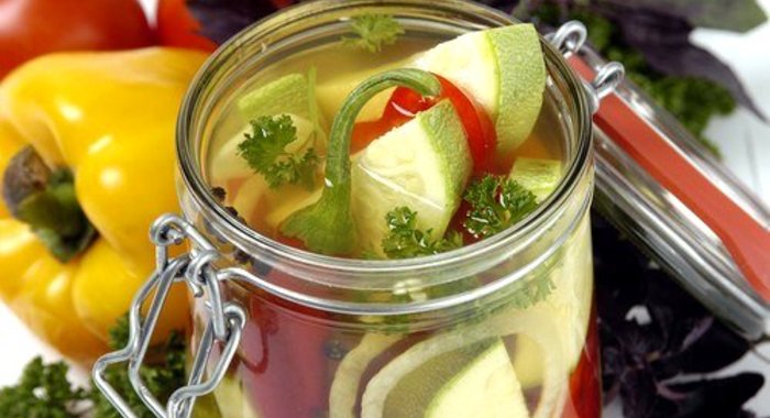 Маринованные итальянские овощи