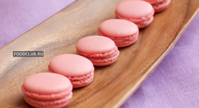 Клубнично-ванильные макаронс