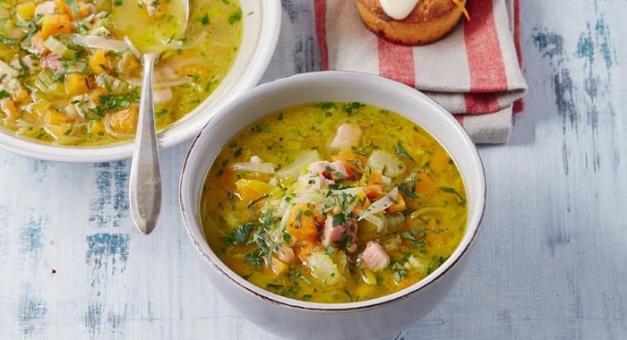 Овощной суп с фасолью и грудинкой