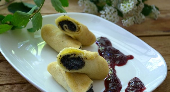 Блины с маковой начинкой