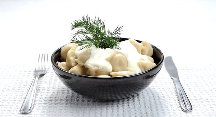 Пельмени в горшочке в молоке