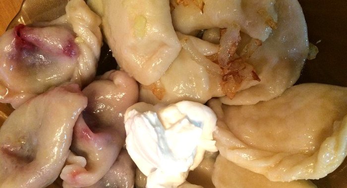 Вареники с творогом и вишней